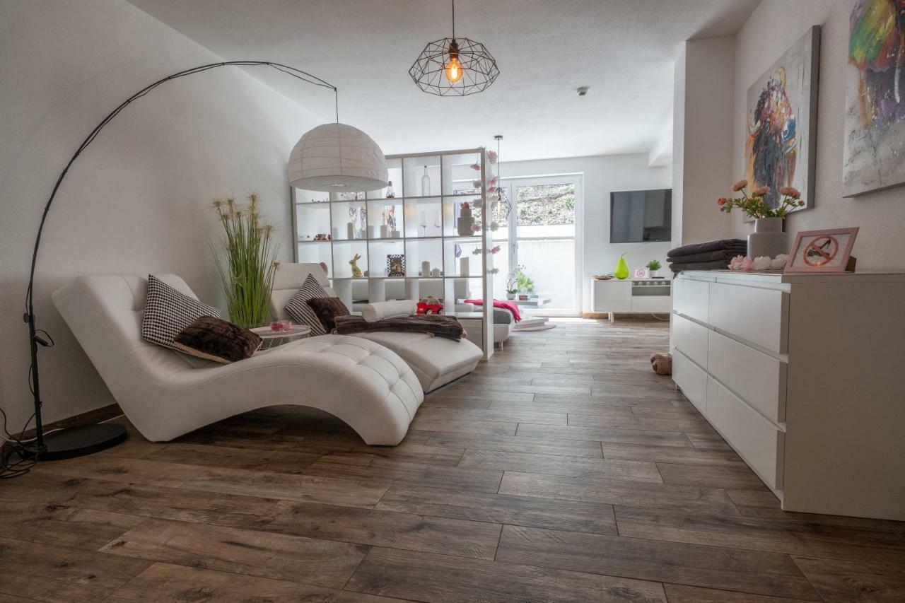 Moderne Souterrain-Wohnung Anif Dış mekan fotoğraf