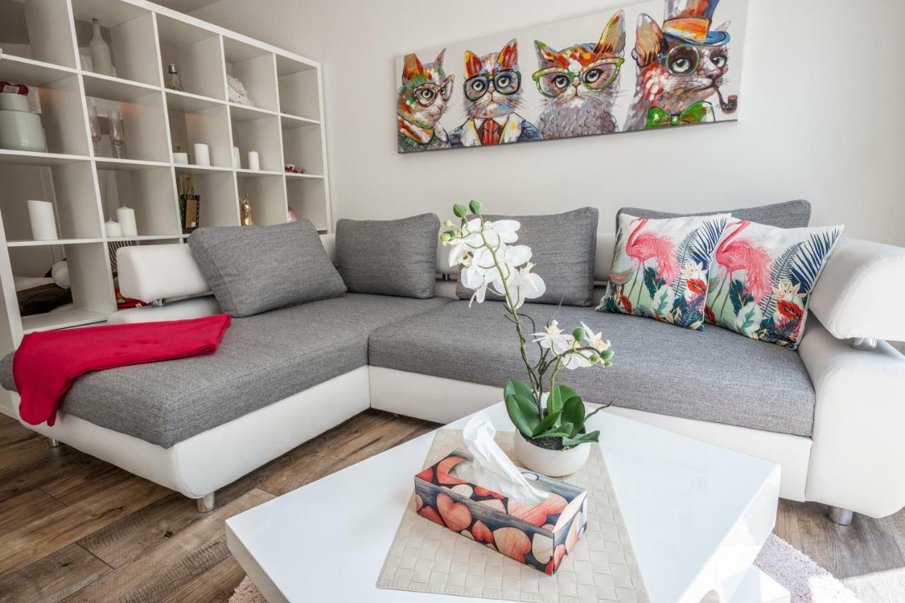 Moderne Souterrain-Wohnung Anif Dış mekan fotoğraf